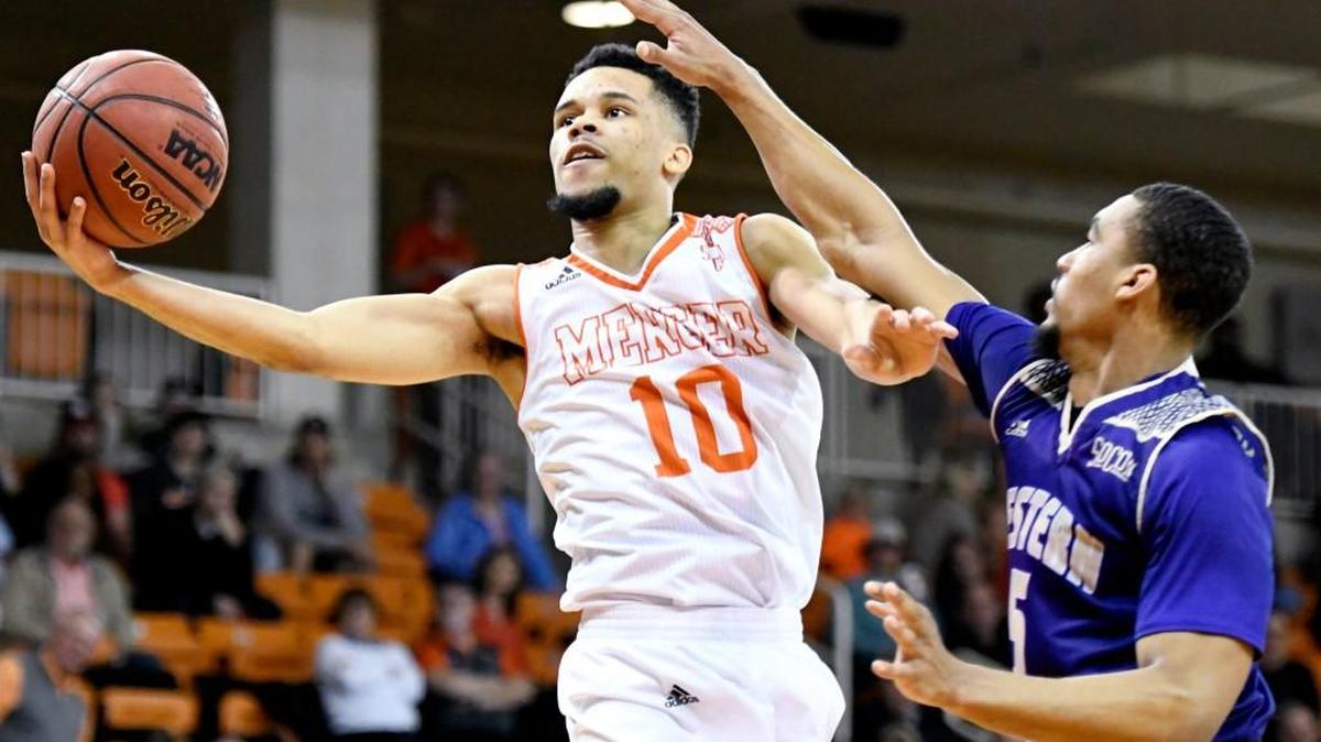 Mercer guard Ria’n Holland (10) and the Bears host Samford on Monday night