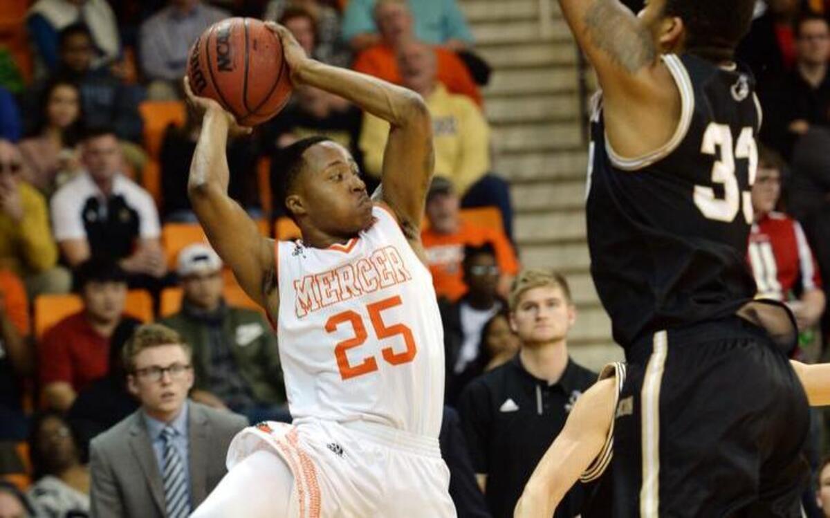 Mercer's Rashad Lewis (25) and the Bears face East Tennessee State on Saturday.