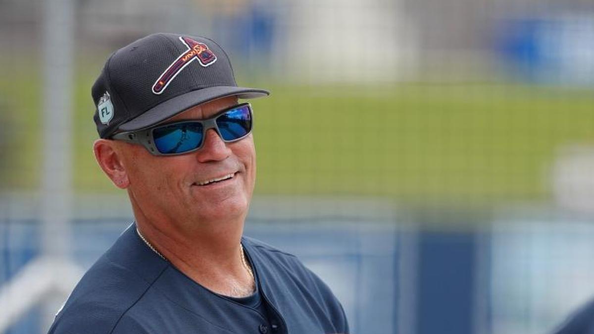 Atlanta Braves manager Brian Snitker (43) is shown during batting practice before a spring training baseball game against the Washington Nationals Tuesday, March 21, 2017, in West Palm Beach, Fla.