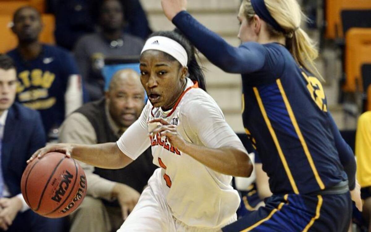 Mercer guard Sydni Means (1) and the Bears host Chattanooga on Saturday.