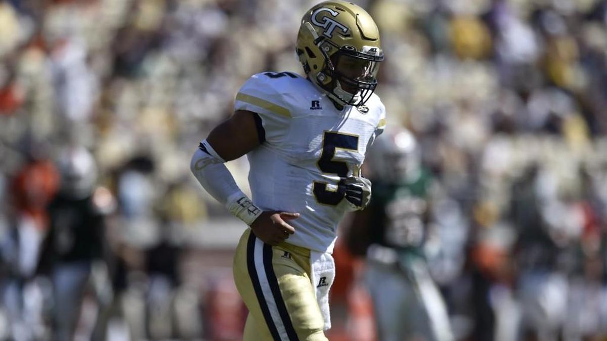 Georgia Tech quarterback Justin Thomas (5) and the Yellow Jackets face Pittsburgh on Saturday.