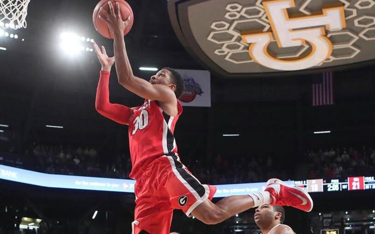 Georgia guard J.J. Frazier and the Bulldogs open SEC play Thursday at Auburn.