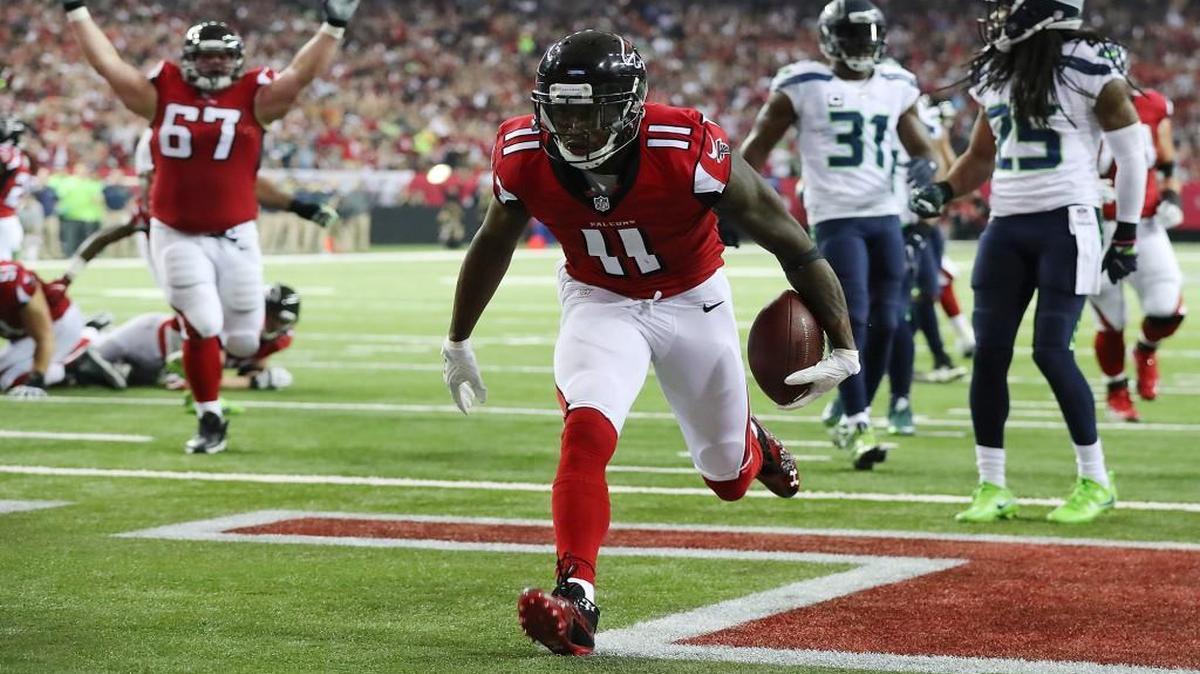 Julio Jones and the Atlanta Falcons host Green Bay on Sunday in the NFC Championship game, the final game to be played in the Georgia Dome.